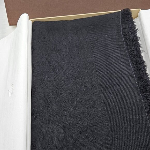 ❗SOLD❗ Monogram Classic Shawl - Picture 3 of 15